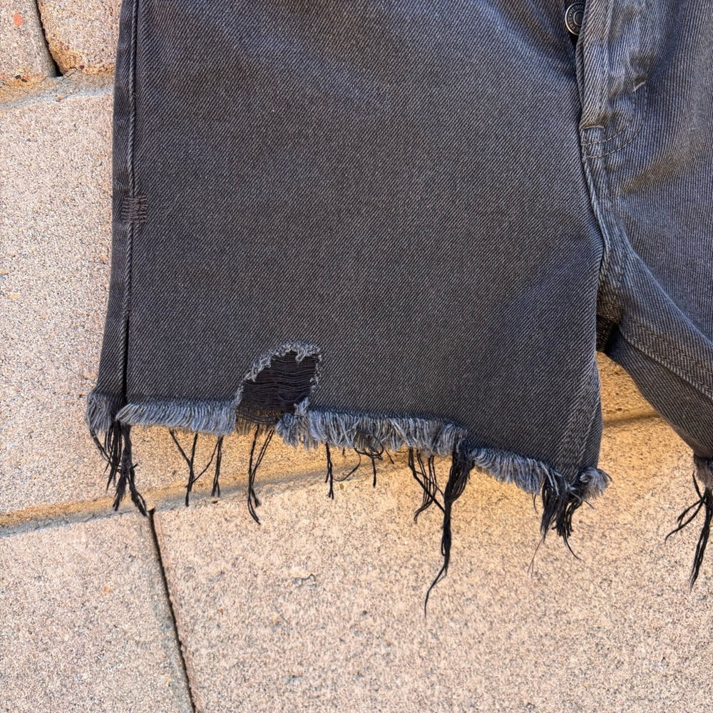 NWT Free People Makai Cutoff Distressed Shorts - Picture 4 of 10